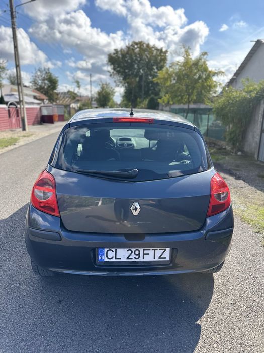 Vând Renault clio 3