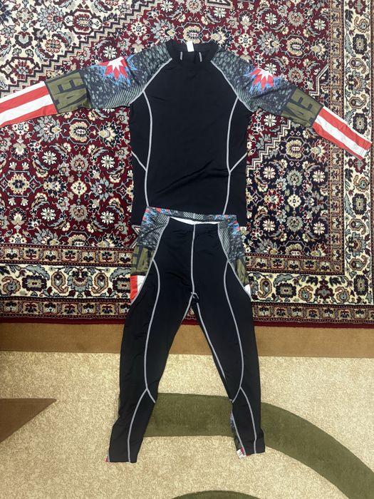 Спортивный кастюм