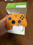 Vand maneta xbox noua