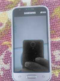 продам телефон  Samsung j  1  цена 300000 сум