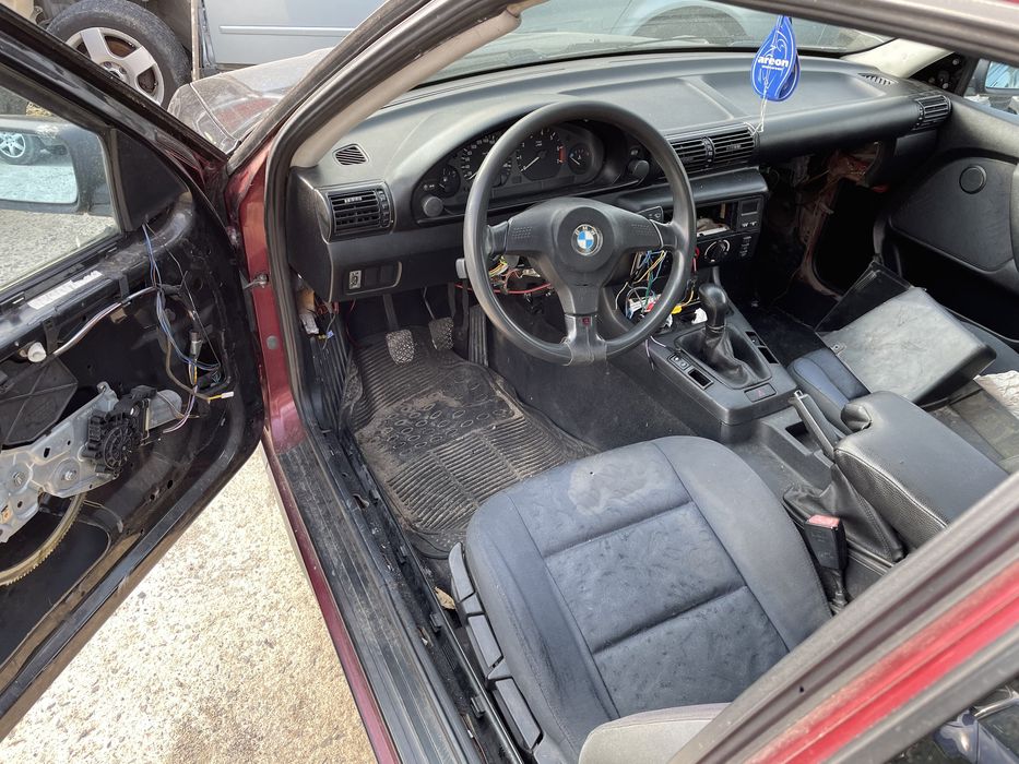 BMW 316i e36 kompakt На Части