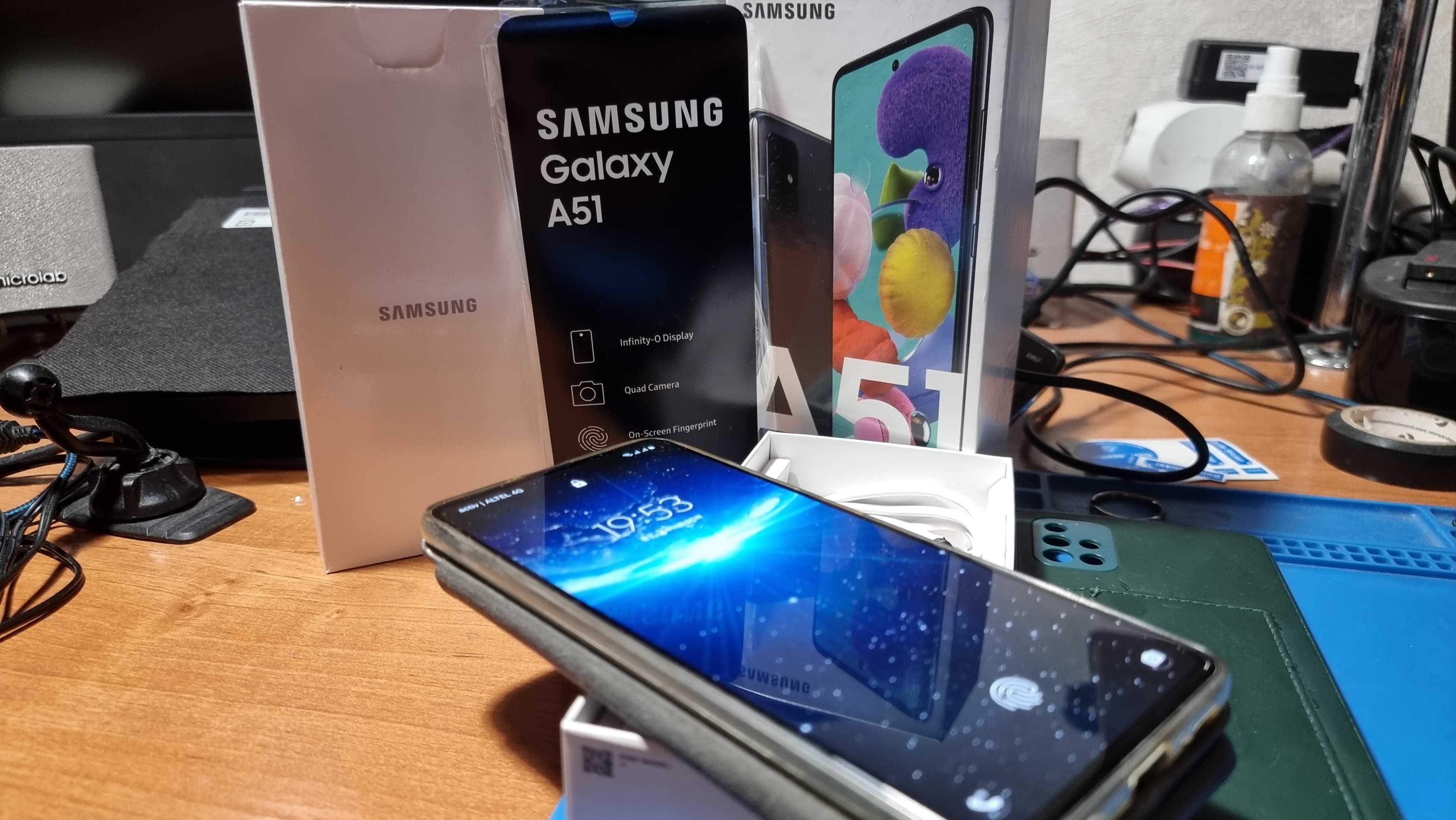 Samsung Galaxy A51 в идеальном состоянии