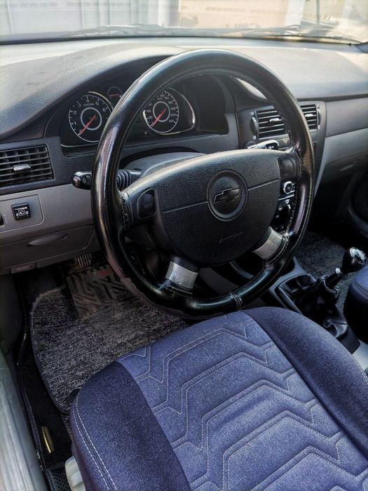 Jentra 2019 sotiladi Termiz. Narxini kelishamiz.