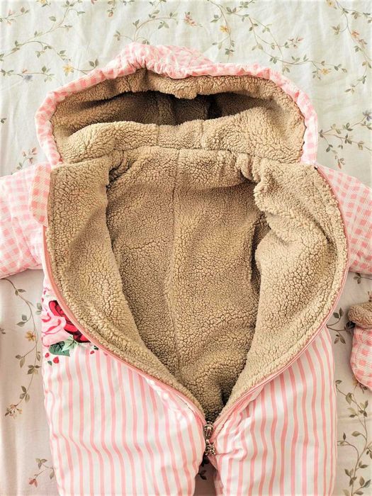 Бебешки ватиран космонавт за момиченце, размер 3 месеца