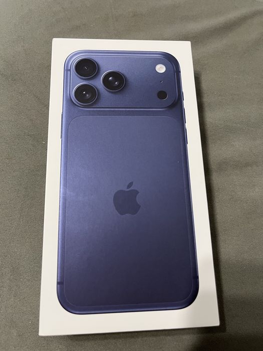 Iphone 17 pro max blue sigilat