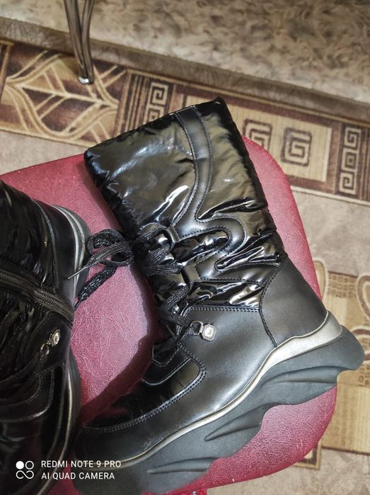 Продам обувь для девочки