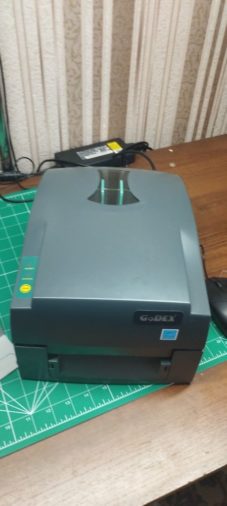 Принтер GODex G530 для печати бирок.