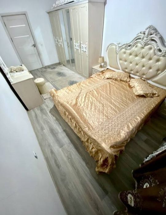 Bollarga sheriklikka kvartira bor 2 kishi olinadi Yangi darxonda