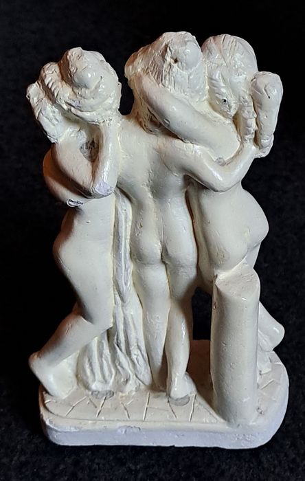 Sculptura mica de vanzare