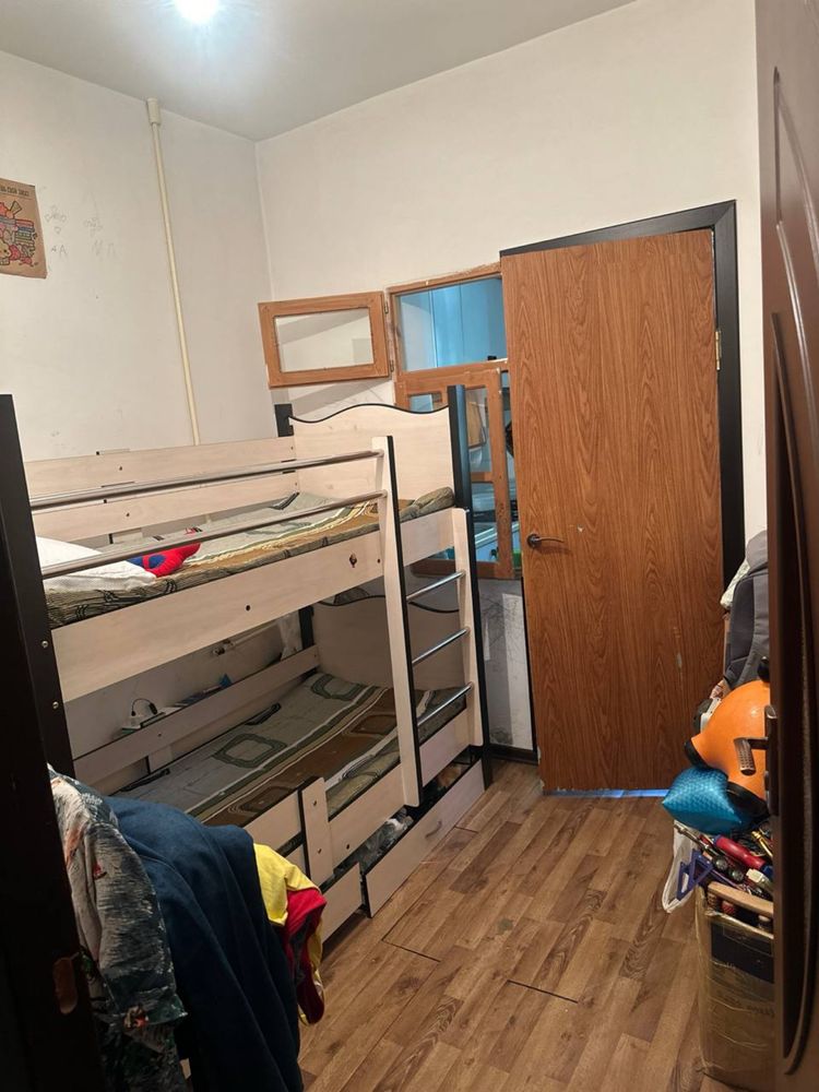 Продается квартира, переделана из 2-комнатной в 3-комнатную.