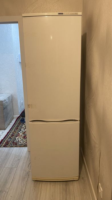 Холодильник в рабочем состояний