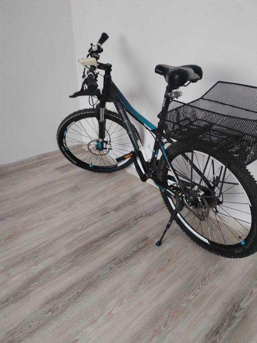 Vând bicicleta,de damă,C U B E acces,fabr.2023