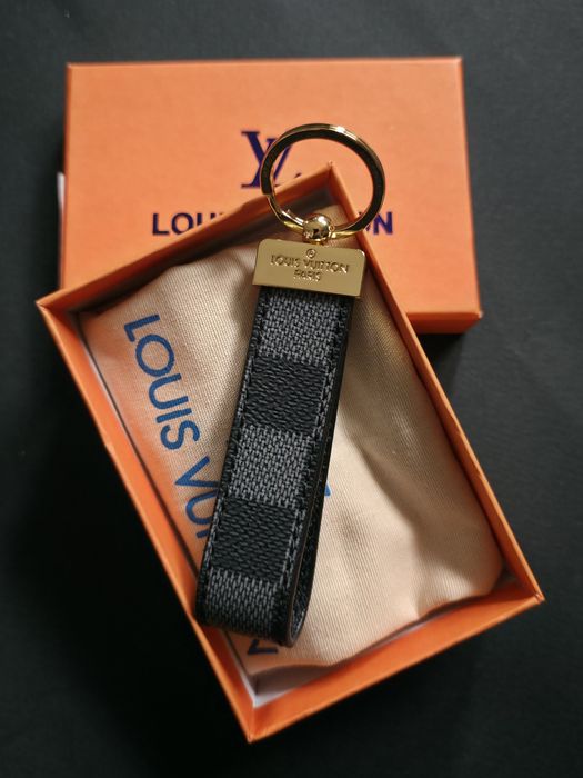L0uis Vuitt0n ключодържател естествена кожа