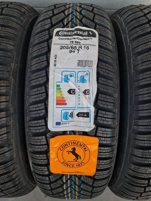 Нови зимни гуми 4 броя CONTINENTAL WinterContact TS850 205 65 R15