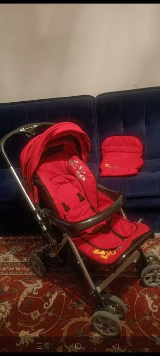 Коляска детская красная