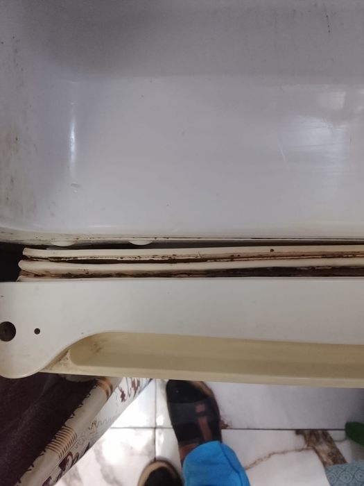 Замена уплотнителя на двери  холодильников