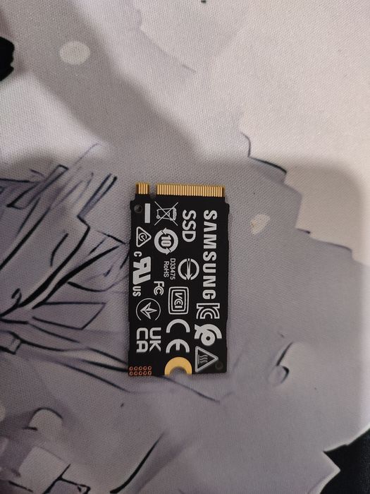 SSD NVMe 512 GB новый