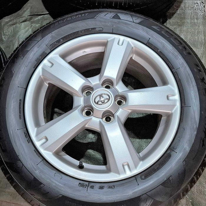 Anvelope R17 set 4buc. 225/65 R17 de vara cu profil bun