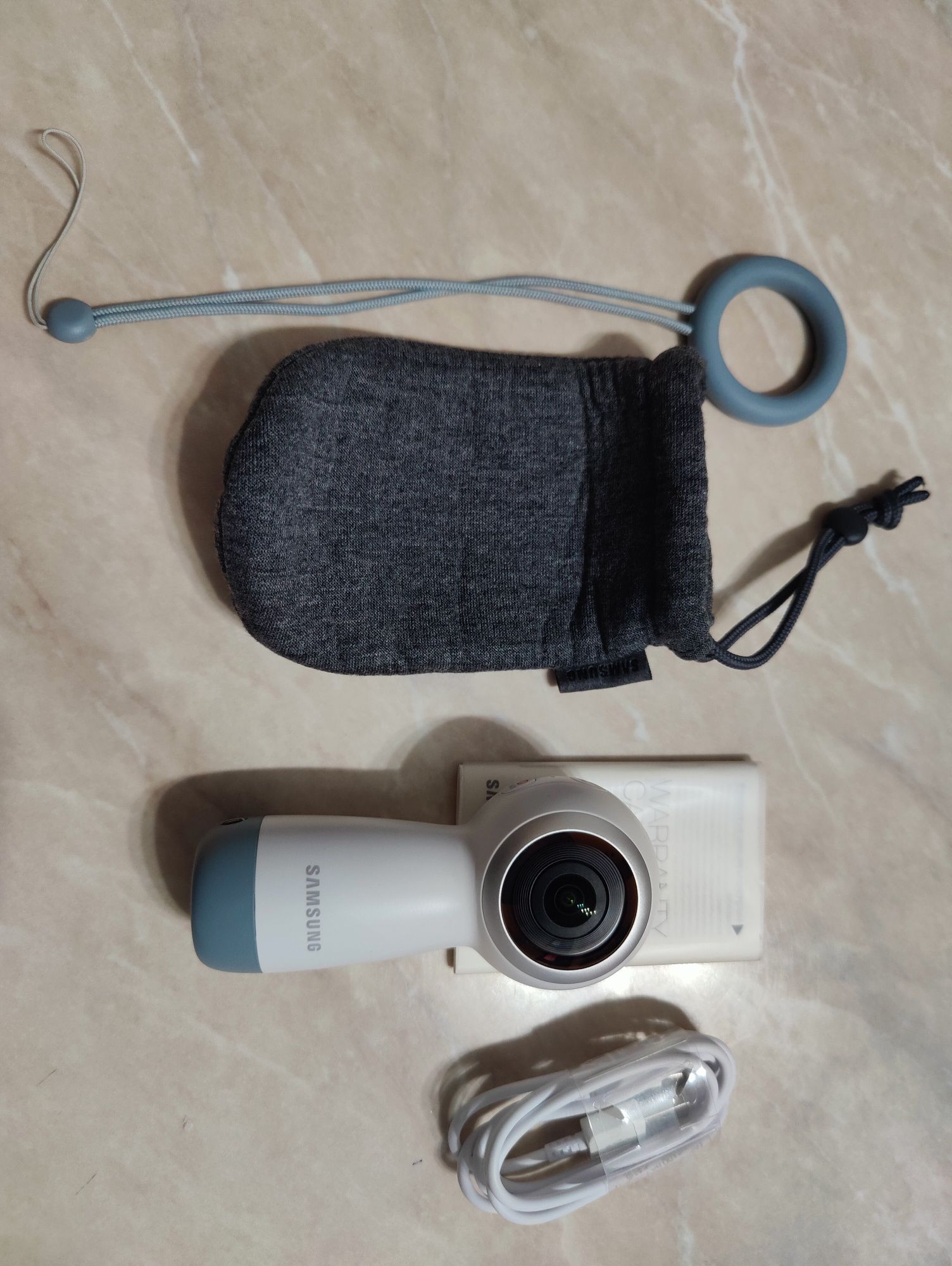 Camera Samsung GEAR 360 - stare excelenta!