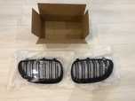 Set Grile/Nari Duble M style Negru Lucios Bmw Seria 5 E60/E61