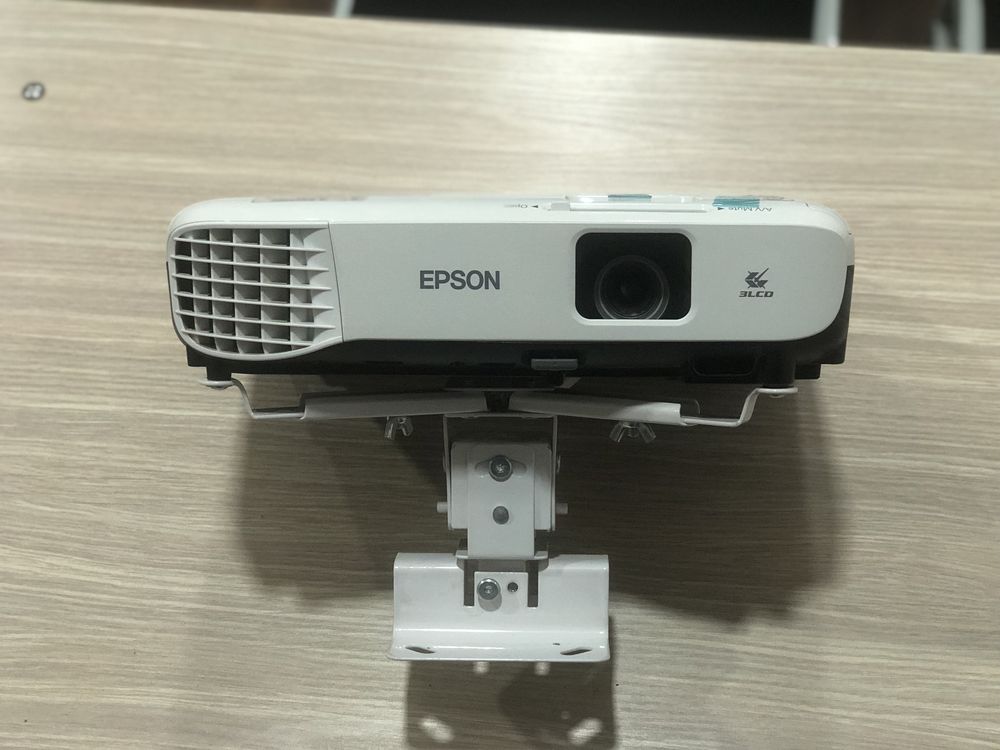 Epson проектор