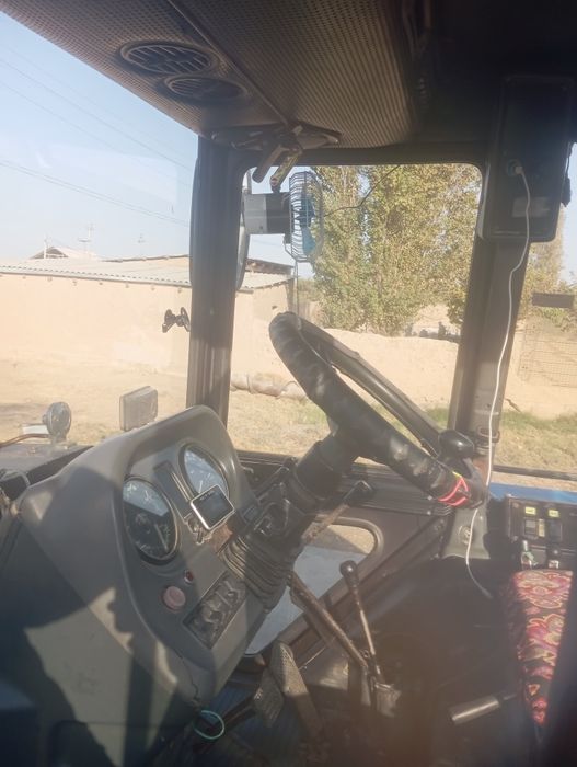 Traktor sotiladi sog holda