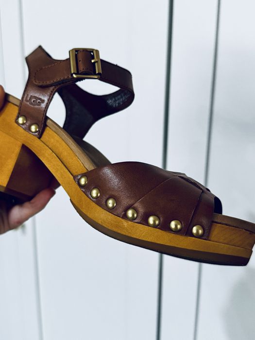 Sandale din piele naturala si lemn