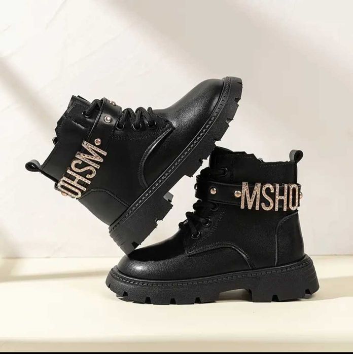 Детски обувки.Топли боти зимни апрески и гуменки