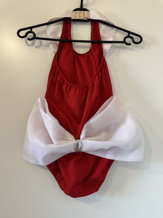 Костюми за танци