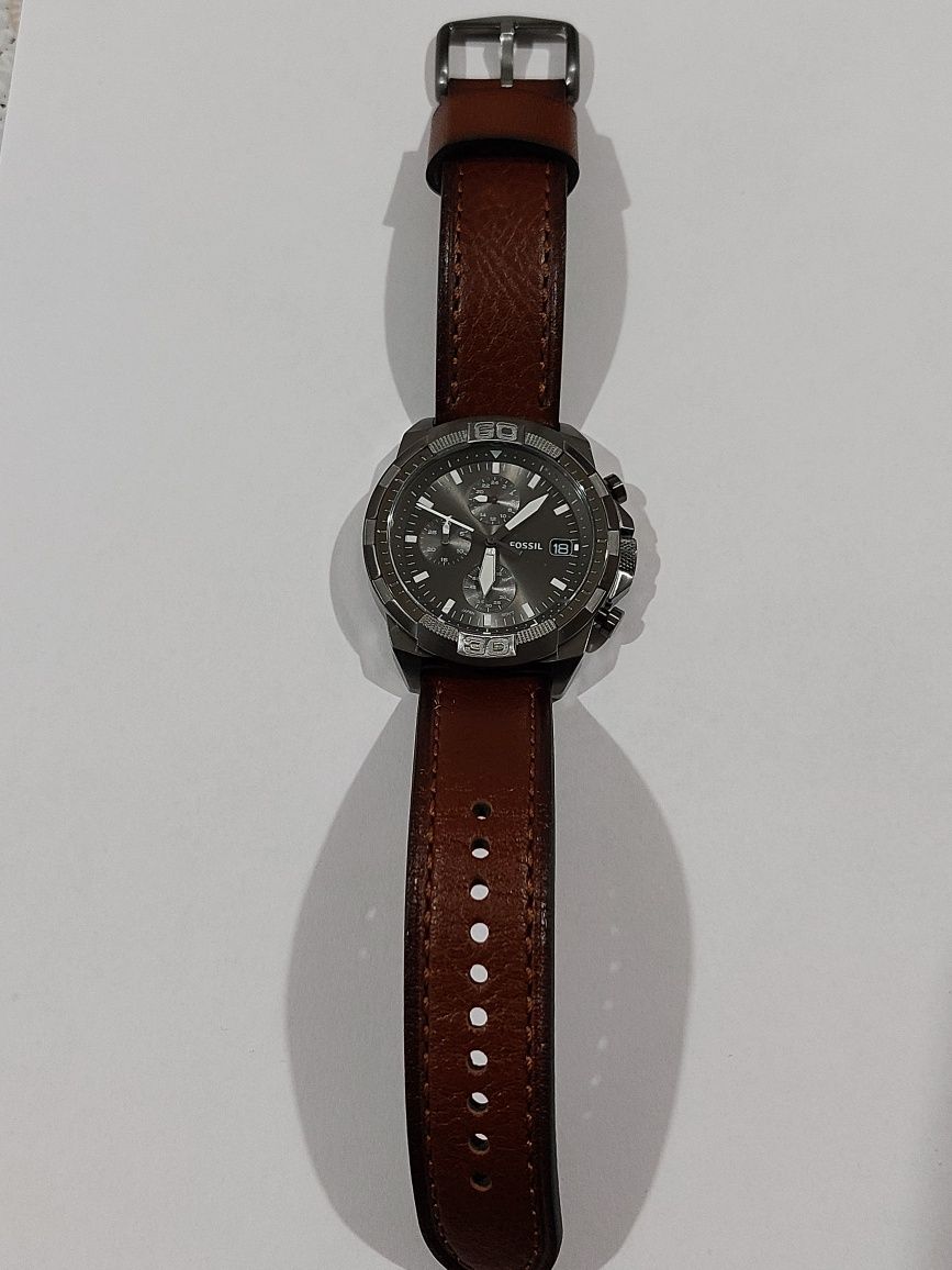Часовник fossil фосил
