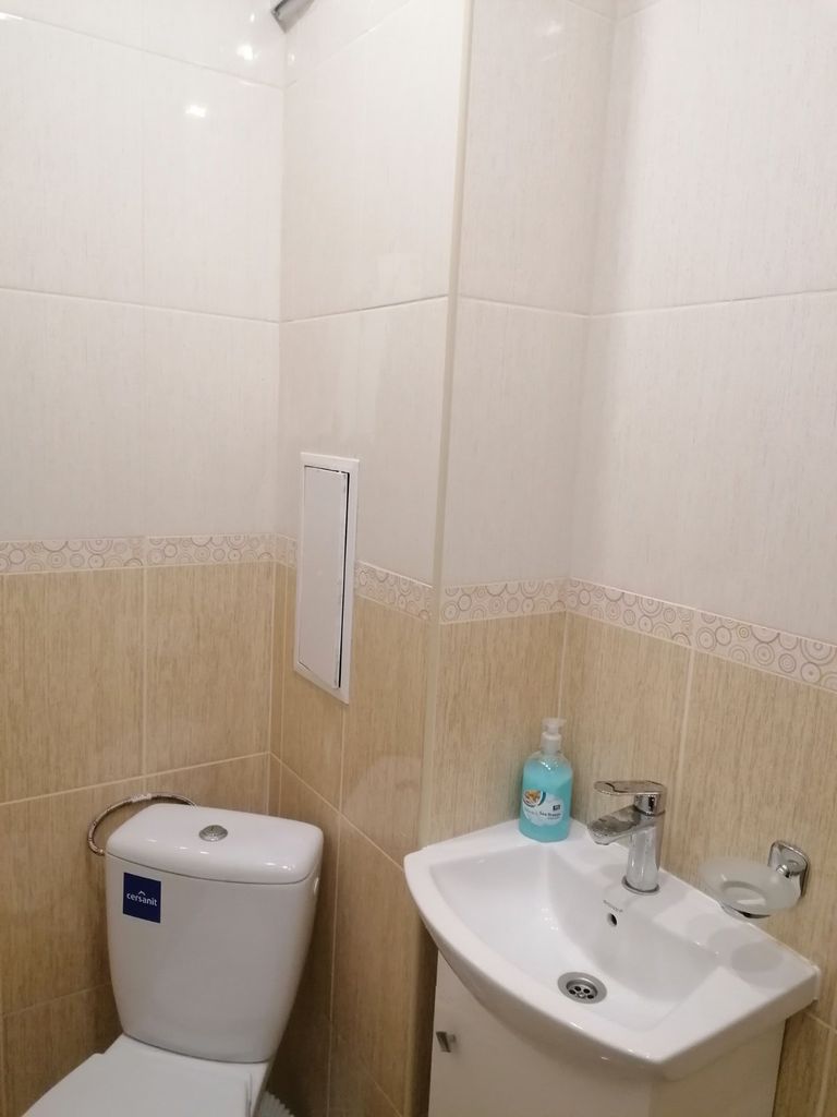 Дава се под наем Тристаен апартамент в Горна Оряховица - 70 кв.м за 280.5 € - Снимка #13