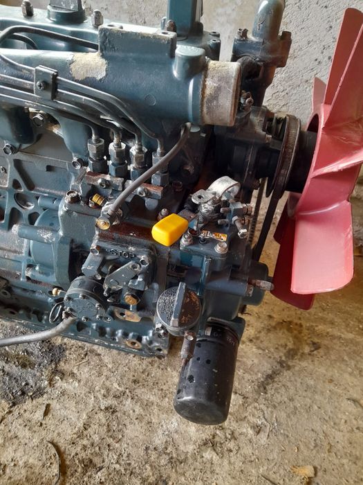 Motor kubota 4 pistoane