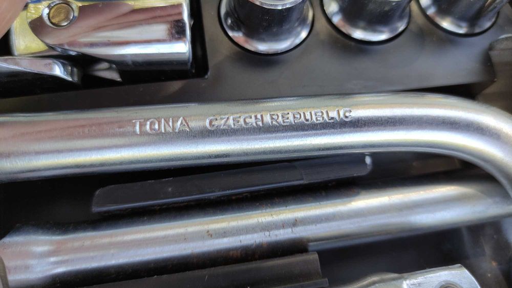 Trusa scule tubulare TONA, cutie metalica
