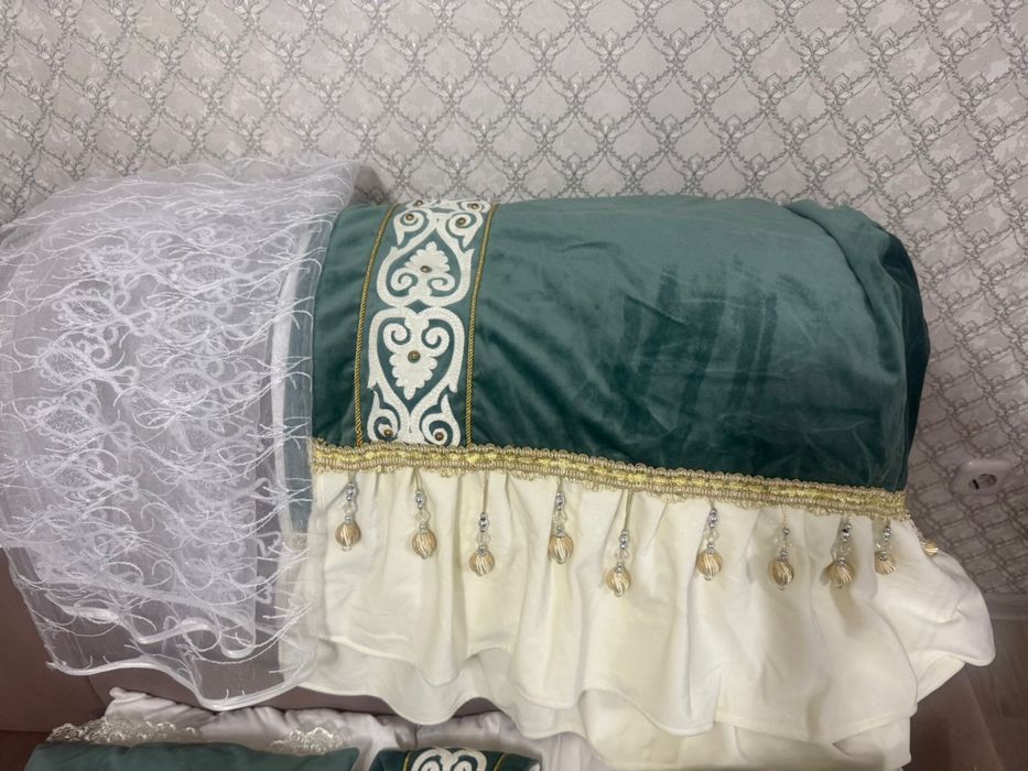 Покрывало для колыбели ( бесік жабқыш)