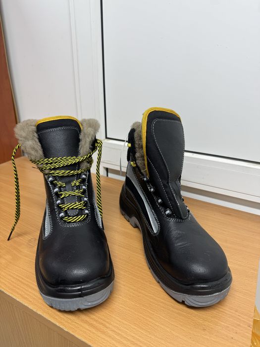Спец ботинка зимный натуральный мех новый