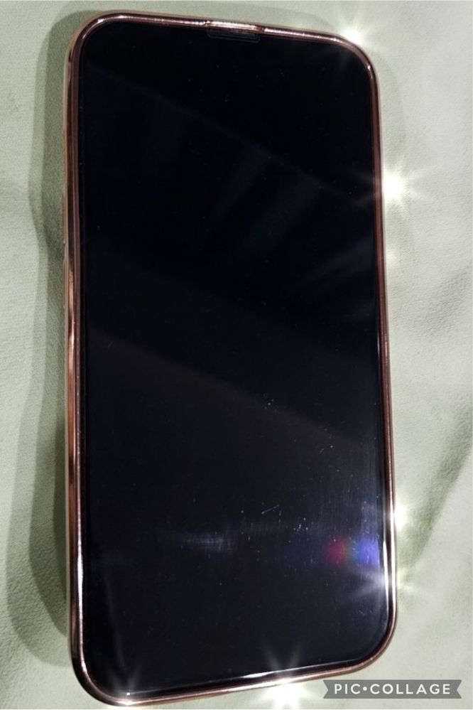 iPhone 13 Pro с подарък 5 бр стилни калъфчета