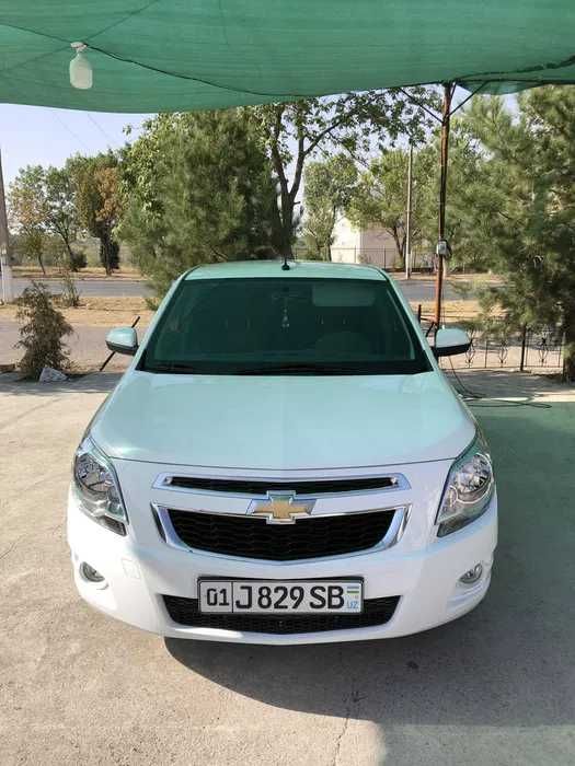 Chevrolet Cobalt 2022, белый автомат