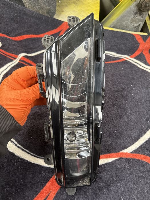 proiector față stânga Skoda Octavia 3 cod 5EO941699F