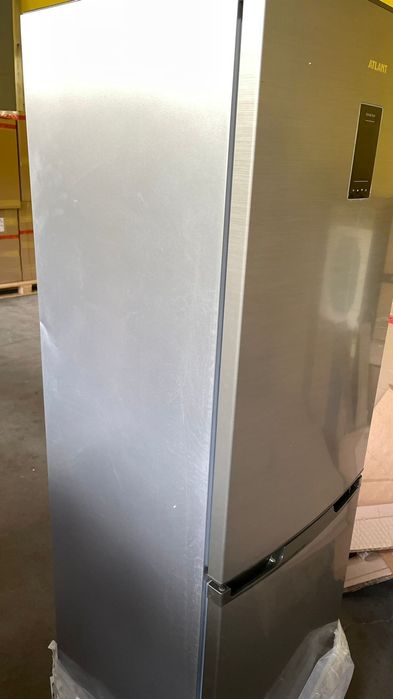 Продается холодильник в отличном состоянии не пользовались.