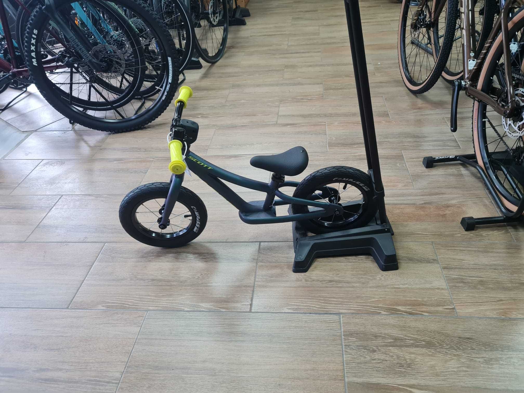 Bicicleta Scott Scale RC Walker PRISM in stoc la Est Bike Funky Sports