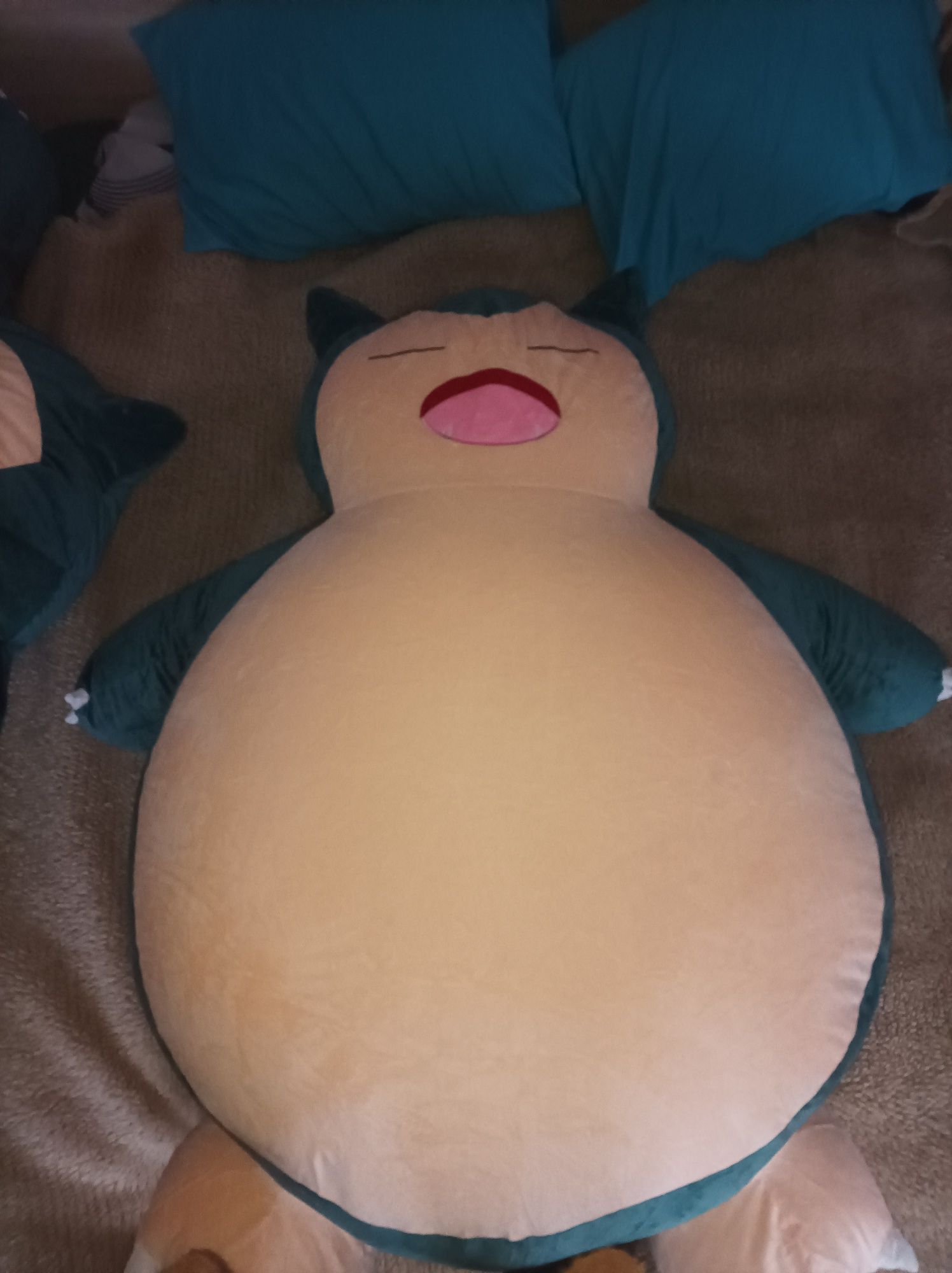 голям плюшен покемон снорлакс (барбарон) / snorlax plushie or beanbag