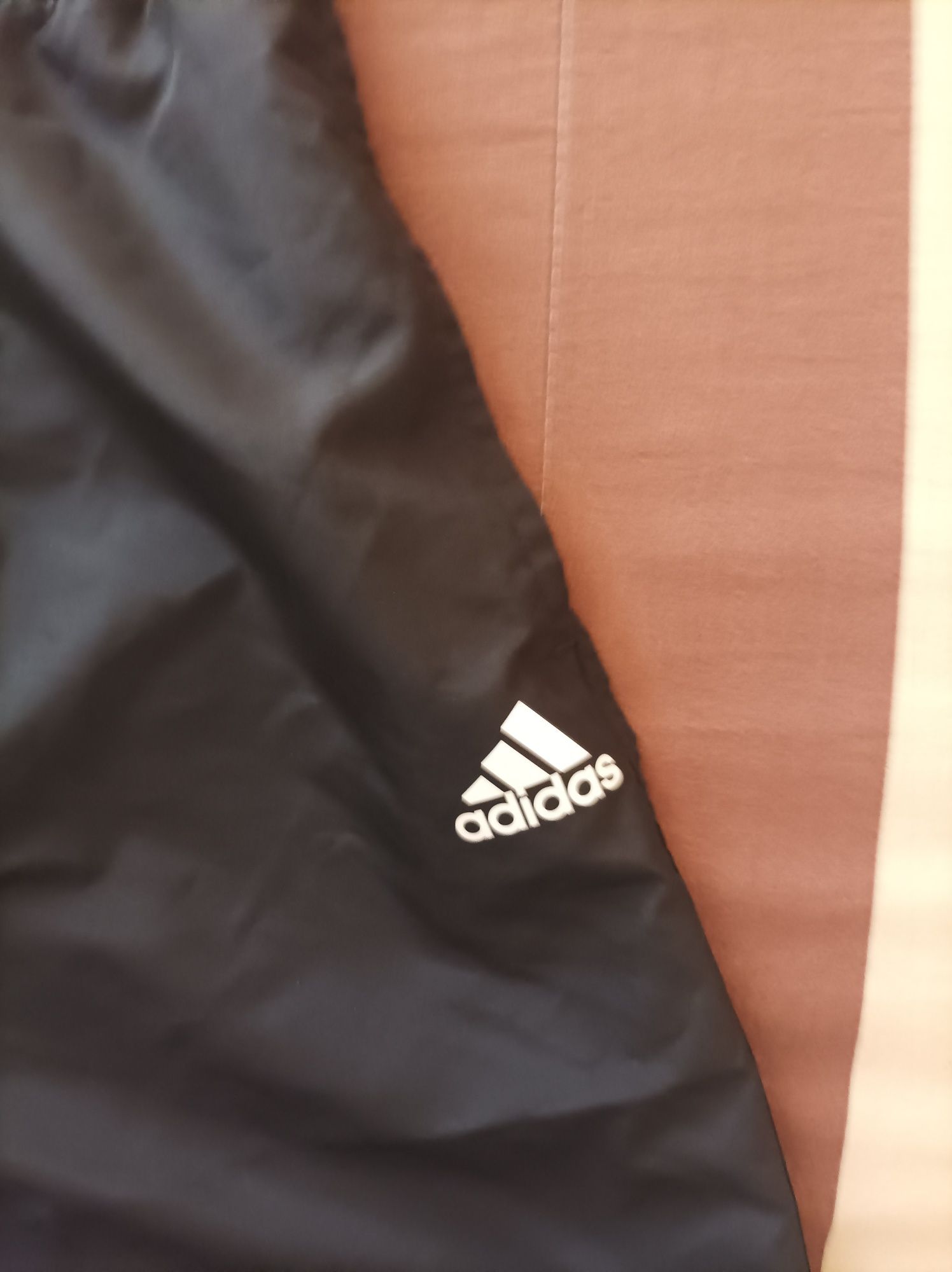 Продавам оригинални къси гащи adidas 2xl