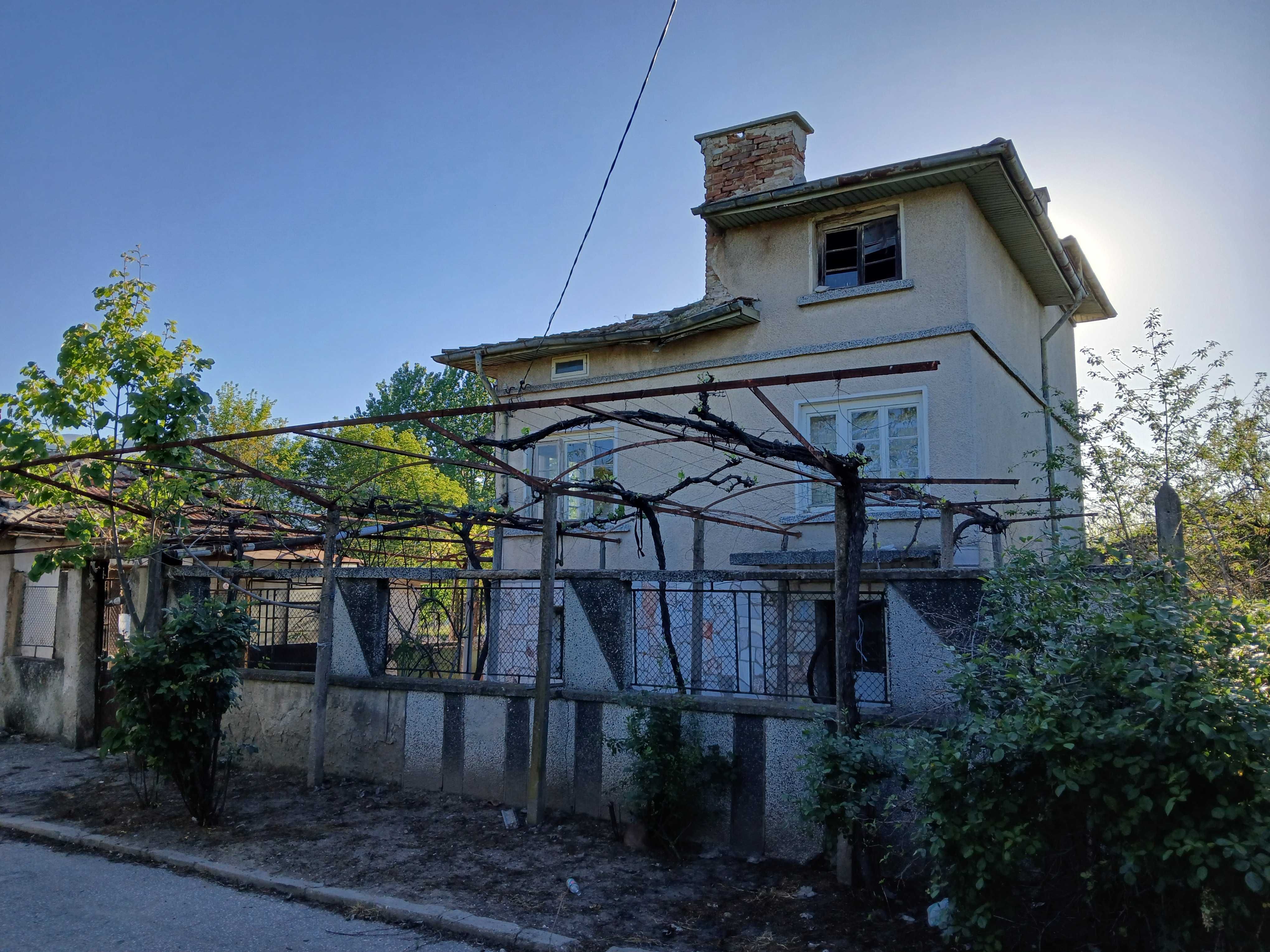 Къща в с. Ляхово,общ. Пазарджик