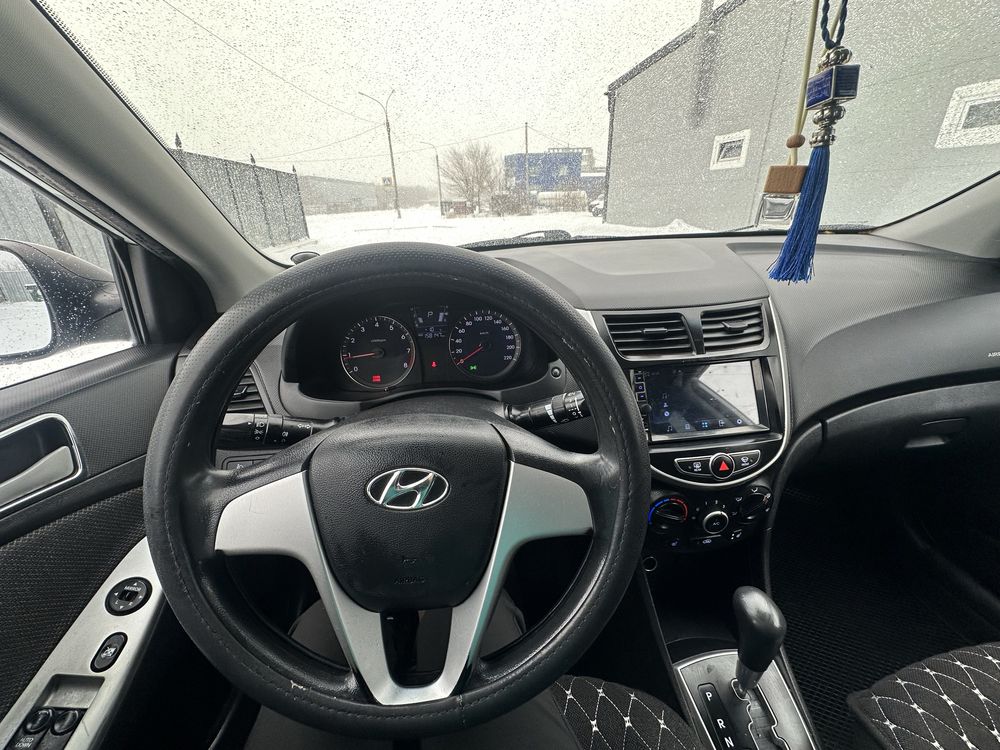 Продам Hyundai accent 2012 г