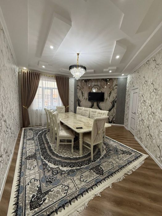 Продается 4 ком. Квартира площадью 95 кв.м. По ул. Рудаки