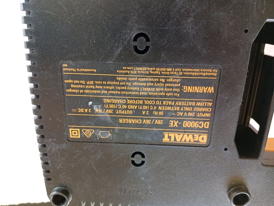 Încărcător dewalt 36v