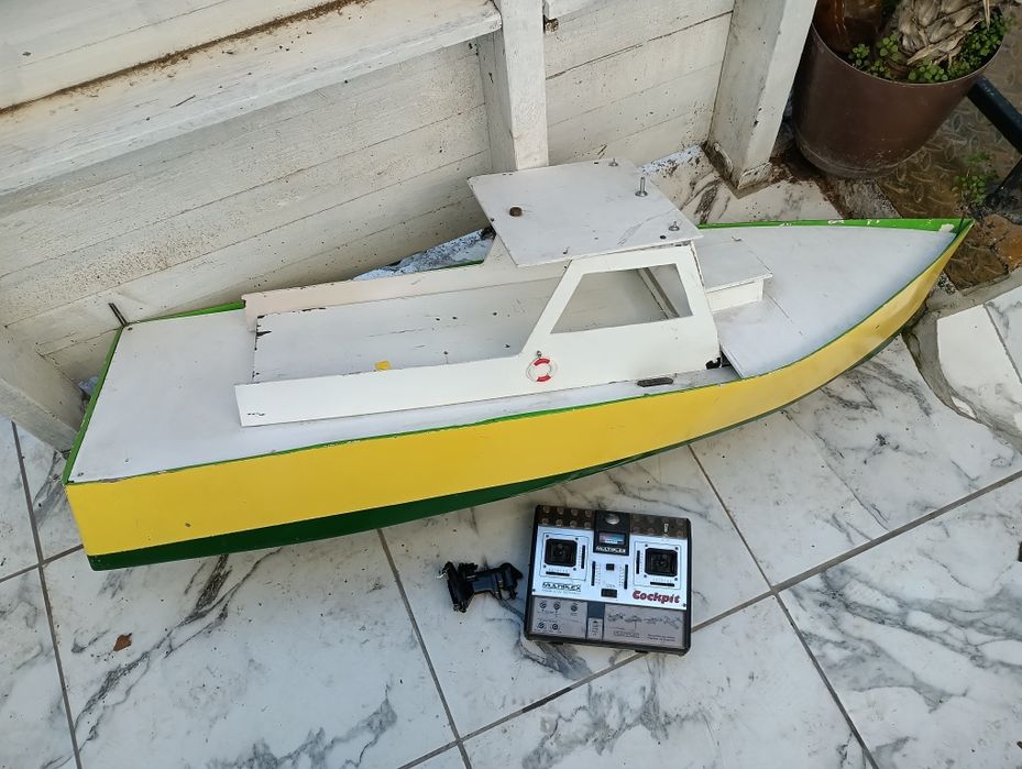 Радиоуправляем голям дървен кораб - 95 лв