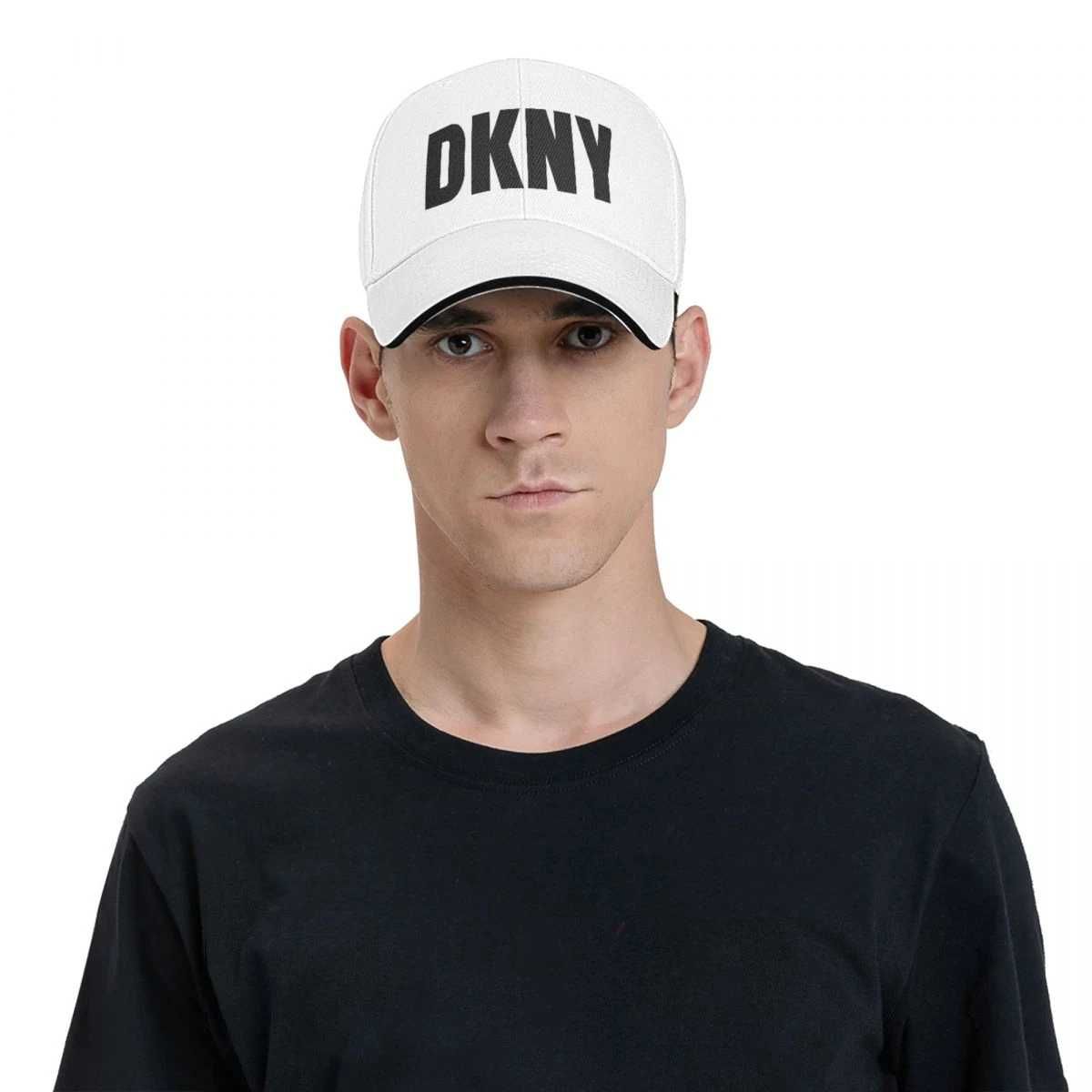 Маркова шапка DKNY
