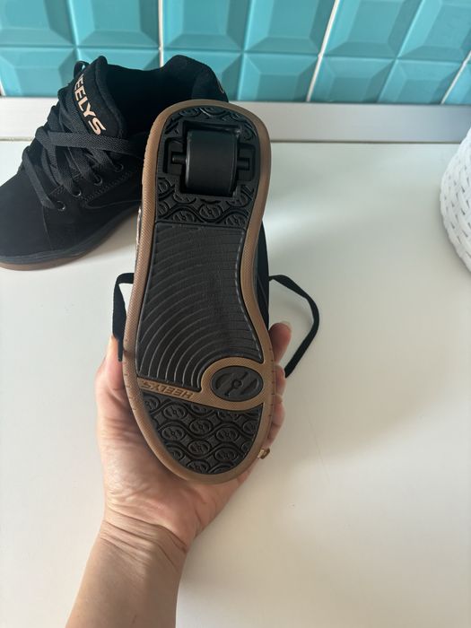 Incaltaminte copii, pantofi sport cu roti Heelys, role, masura 35