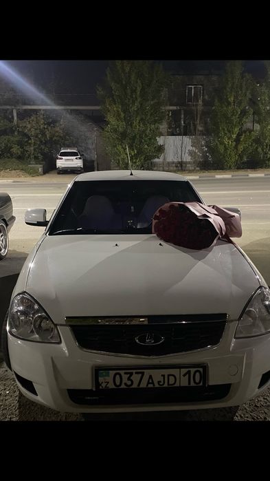 Продам приора 1 2013 года